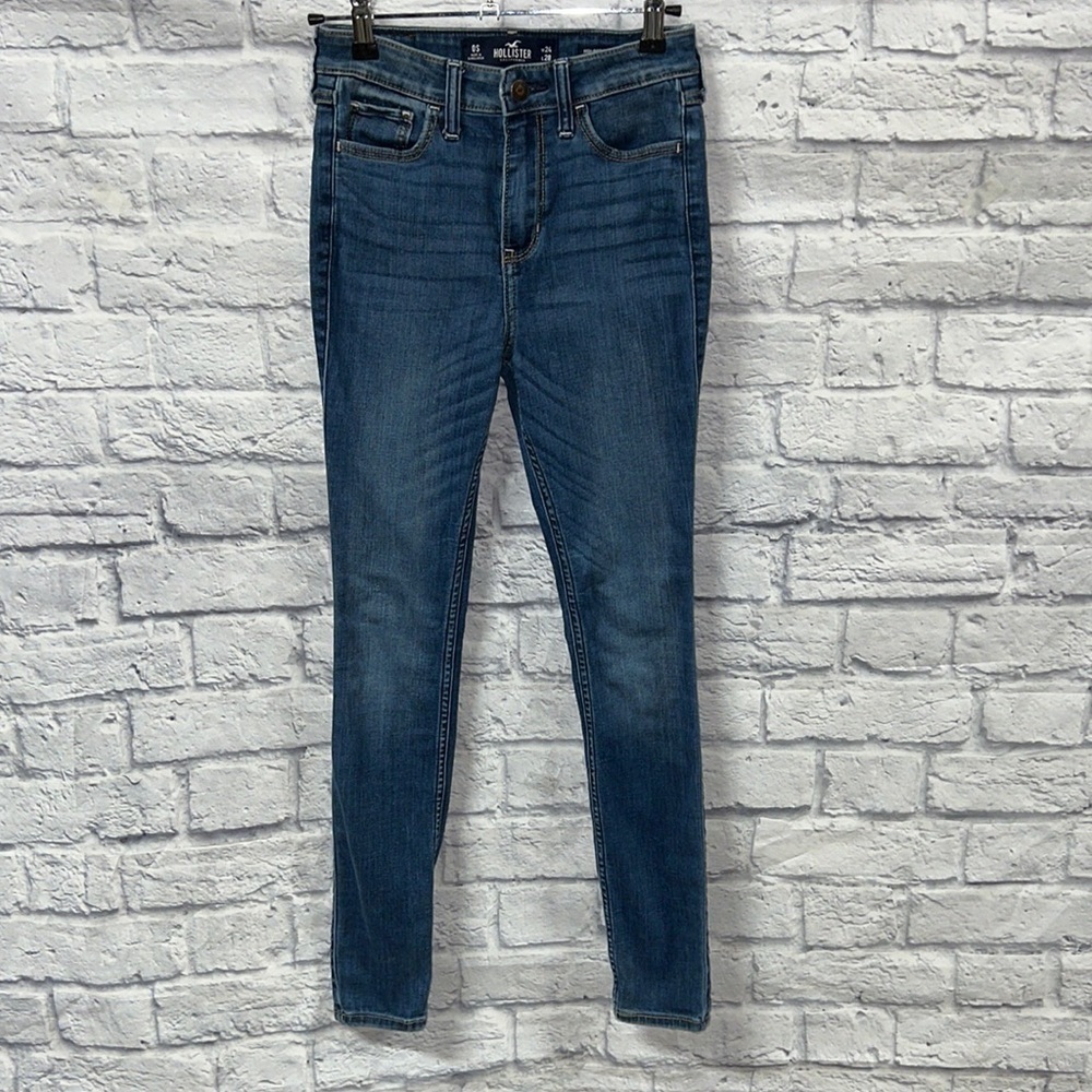 Hollister high-rise super skinny jeans. size 0s W24 L28